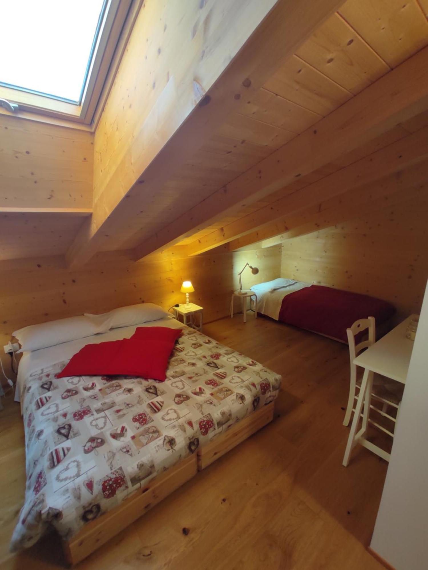 Agriturismo La Soglia Del Parco Ranica Room photo
