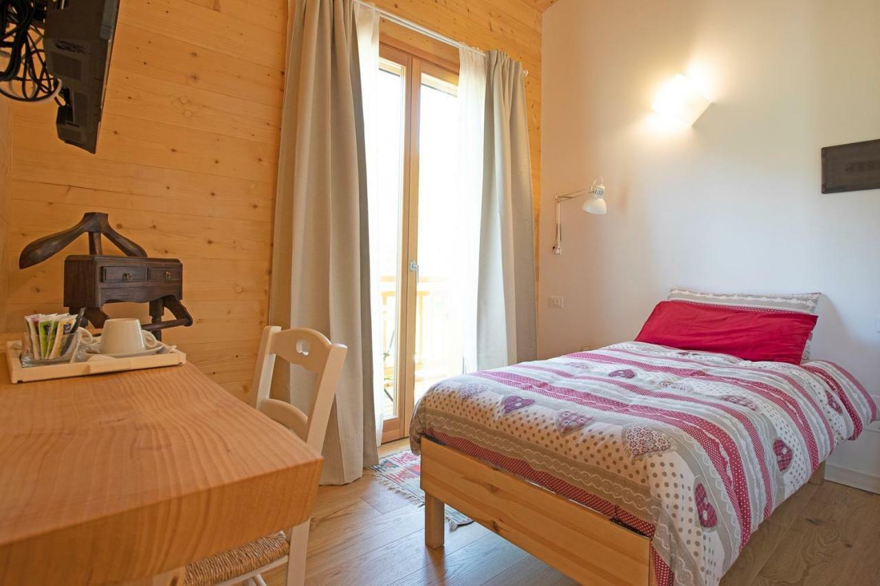 Agriturismo La Soglia Del Parco Ranica Exterior photo